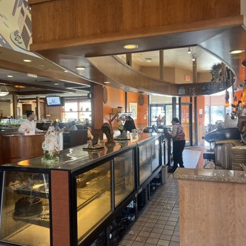Dapper's West Family Restaurant - American Near Me - Addison, Illinois Dapper's West Family Restaurant - American Near Me - Addison, Illinois