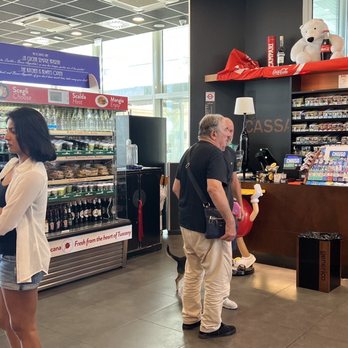The Florence Gate - Interior, tobacco and bottle drinks - Cafes Near Me - Scandicci, FI