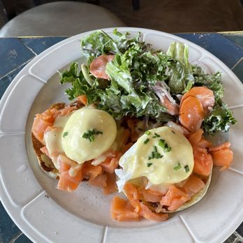 Drakes - Smoked salmon Benedict $25 Good, well prepared - New American Near Me - San Carlos, California Drakes - Smoked salmon Benedict $25 Good, well prepared - New American Near Me - San Carlos, California