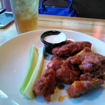 Applebee's Grill + Bar - American Near Me - Rosedale, New York