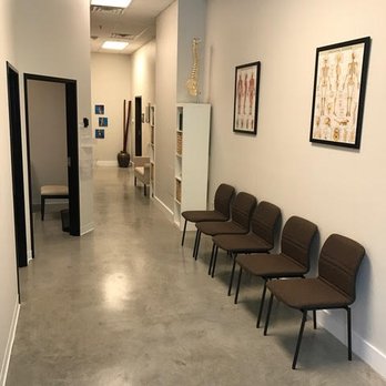 Two Hands Chiropractic - Chiropractors Near Me - Austin, Texas Two Hands Chiropractic - Chiropractors Near Me - Austin, Texas