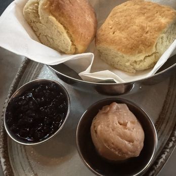 Queen's Room - Basket of Biscuits - Coffee & Tea Near Me - Astoria, New York