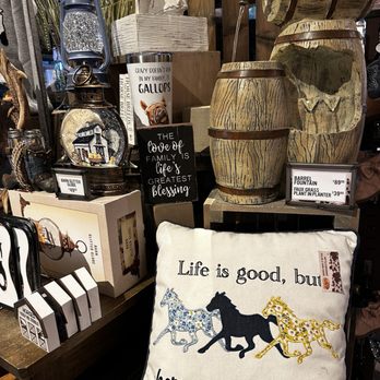 Cracker Barrel - Store filled with cool items - Southern Near Me - Victorville, California Cracker Barrel - Store filled with cool items - Southern Near Me - Victorville, California