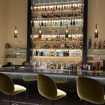 Hotel Mercer - Beautiful bar area at the lobby - Hotels Near Me - Seville, SE
