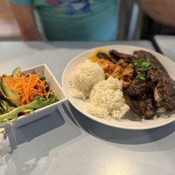 Stinger Ray's Tropical Bar & Grill - Kalbi Ribs