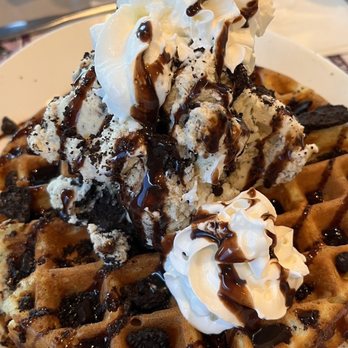 Wayne Hills Diner - Oreo Sundae Waffle - Diners Near Me - Wayne, New Jersey Wayne Hills Diner - Oreo Sundae Waffle - Diners Near Me - Wayne, New Jersey