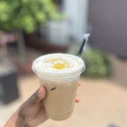 Lemon Meringue Latte w/ Oat milk Lemon Meringue Latte w/ Oat milk