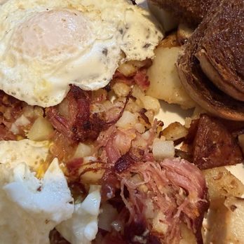 The Daily Paper - The house-made Corned Beef Hash up close - Breakfast & Brunch Near Me - Hyannis, Massachusetts The Daily Paper - The house-made Corned Beef Hash up close - Breakfast & Brunch Near Me - Hyannis, Massachusetts