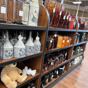 Albertsons - shelves of various types of liquor - Grocery Near Me - Jackson, Wyoming Albertsons - shelves of various types of liquor - Grocery Near Me - Jackson, Wyoming