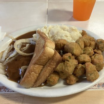 The Riverstone Restaurant - Country fried steak - Seafood Near Me - Townsend, Tennessee The Riverstone Restaurant - Country fried steak - Seafood Near Me - Townsend, Tennessee