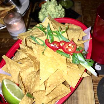 e's BAR - Guacamole and chips, can't go wrong. - Bars Near Me - New York, New York e's BAR - Guacamole and chips, can't go wrong. - Bars Near Me - New York, New York