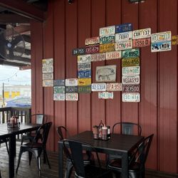 Johnson's Barbeque - Outdoor patio