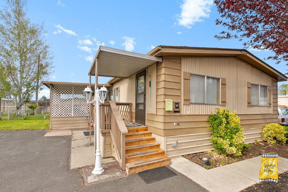 SKYLINE ESTATES Updated September 2024 32 Photos 2205 Butterfield