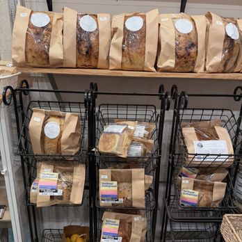 Mini Barn Market - Attraction Farms Near Me - Ramona, California