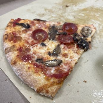 Lous Pizza - Last 2 slices of delicious pepperoni, mushroom & sausage!!! - Pizza Near Me - Pensacola, Florida Lous Pizza - Last 2 slices of delicious pepperoni, mushroom & sausage!!! - Pizza Near Me - Pensacola, Florida