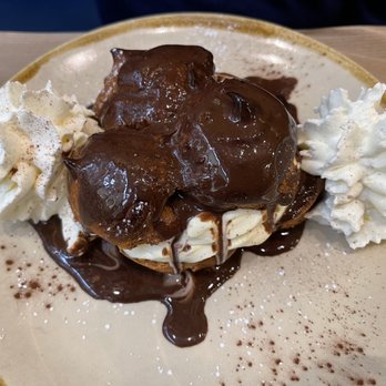 La Jacobine - Profiteroles maison chocolat - Tea Rooms Near Me - Paris, 75 La Jacobine - Profiteroles maison chocolat - Tea Rooms Near Me - Paris, 75