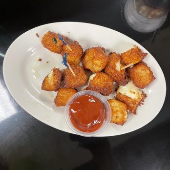 El Platanal - Quedó frito appetizer plate - Puerto Rican Near Me - San Juan, Puerto Rico El Platanal - Quedó frito appetizer plate - Puerto Rican Near Me - San Juan, Puerto Rico