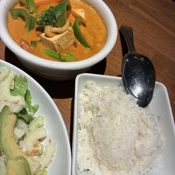 SEA Thai Bistro - Red Pumpkin Curry and English Cucumber & Avocado - Thai Near Me - Santa Rosa, California