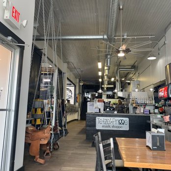 Tetzel Prime - Dining area - Pretzels Near Me - Casey, Illinois