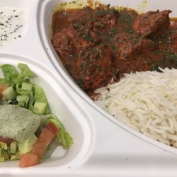 Le Tandoori - Chicken korma dinner. Delish!