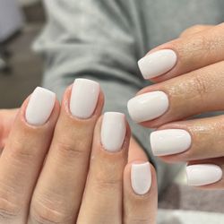Allure Nails And Spray Tanning