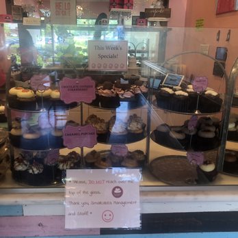 Smallcakes - Single Cupcake - Bakeries Near Me - Durham, North Carolina
