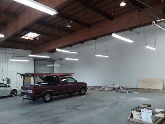 Commercial Lighting Services - Let Hunter Electric brighten up your commercial space with expert lighting solutions - call us now! Commercial Lighting Services - Let Hunter Electric brighten up your commercial space with expert lighting solutions - call us now!