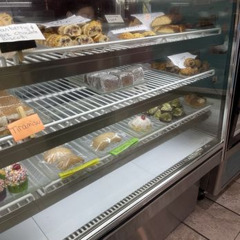 Il Pastificio - Bakeries Near Me - Everett, Massachusetts