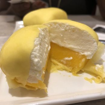 Mango Mango Dessert - Mango Pancake--not at all what we were expecting, but SO good. - Desserts Near Me - New York, New York Mango Mango Dessert - Mango Pancake--not at all what we were expecting, but SO good. - Desserts Near Me - New York, New York
