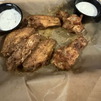 Buffalo Wild Wings - dry hard wings - American Near Me - Palmdale, California Buffalo Wild Wings - dry hard wings - American Near Me - Palmdale, California