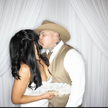 Pixel Images Photo Booth - Photo Booth Rentals Near Me