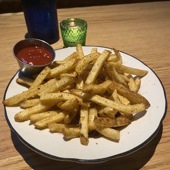 Thunderbolt - Kennebec Fries - Bars Near Me - Los Angeles, California Thunderbolt - Kennebec Fries - Bars Near Me - Los Angeles, California