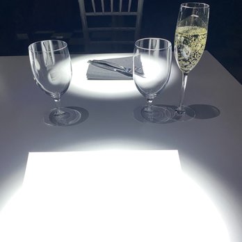 Le Monde - Table - French Near Me - Los Angeles, California