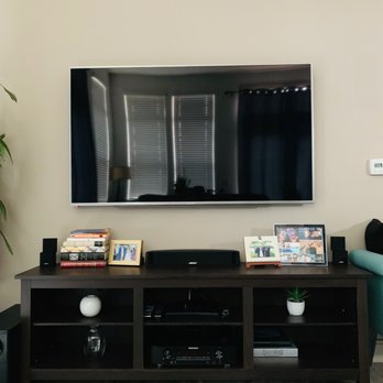 Wright AV - Sharp 65 inch TV, wall mount by Wright AV, with mount supplied by Wright AV - Home Theatre Installation Near Me Wright AV - Sharp 65 inch TV, wall mount by Wright AV, with mount supplied by Wright AV - Home Theatre Installation Near Me