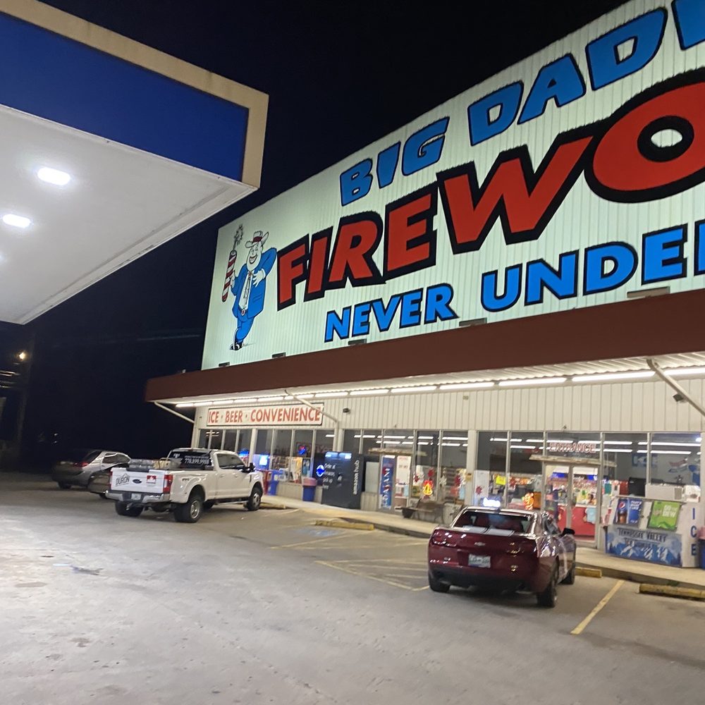 Big Daddy's Fireworks - Fireworks Near Me - Whiteside, Tennessee