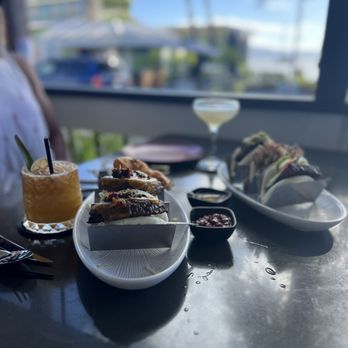 Duckine - Happy Hour! - Chinese Near Me - Lahaina, Hawaii
