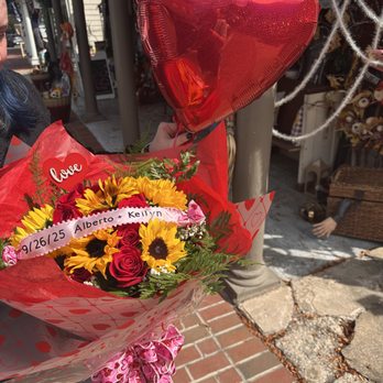 Brandon's Flowers - Florists Near Me - Occoquan, Virginia Brandon's Flowers - Florists Near Me - Occoquan, Virginia