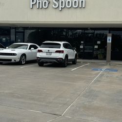 The Pho Spoon - Restaurant