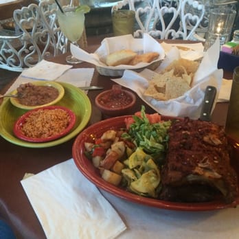 El Pinto - Red chile ribs. Salt everything. And SKIP the rice and beans /: - New Mexican Cuisine Near Me - Albuquerque, New Mexico El Pinto - Red chile ribs. Salt everything. And SKIP the rice and beans /: - New Mexican Cuisine Near Me - Albuquerque, New Mexico