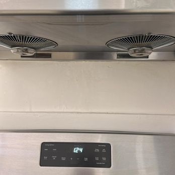 Janaina's Cleaning Service - Clean vent hood over stove - Home Cleaning Near Me