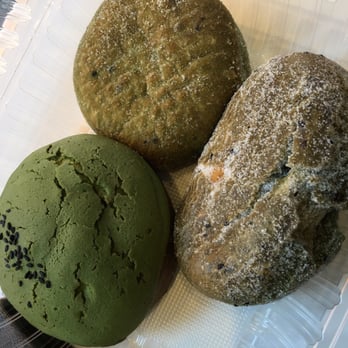 Cafe Dulce - Eat your greens!  Green Tea Roti, Green Tea Donut and Spirulina dinosaur egg! ALL WERE DELICIOUS! - Coffee & Tea Near Me - Los Angeles, California