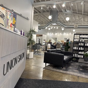 Union Salon - Front area/check in - Hair Salons Near Me - Pasadena, California Union Salon - Front area/check in - Hair Salons Near Me - Pasadena, California
