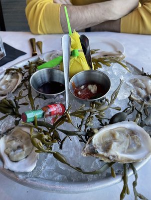 Hank’s Oyster Bar, Dupont Circle by null