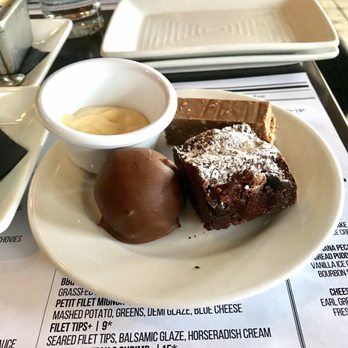 K'ya Laguna - Brownie, truffle, Peanut Crunch Bar bites - New American Near Me - Laguna Beach, California K'ya Laguna - Brownie, truffle, Peanut Crunch Bar bites - New American Near Me - Laguna Beach, California