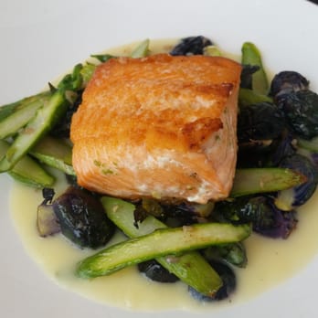 Splashes Restaurant - Salmon, asparagus, brussel sprouts in a bacon potatoe sauce. (It was alright) - New American Near Me - Laguna Beach, California