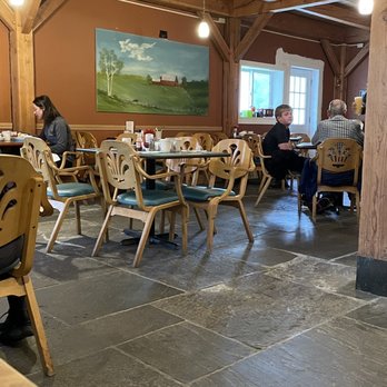 Back Country Cafe - Inside - American Near Me - Killington, Vermont