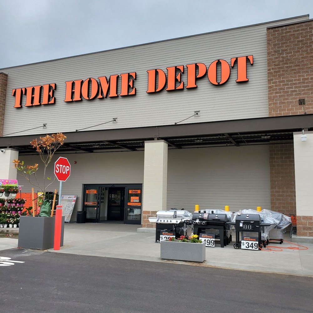 New The Home Depot opened in Renton Grady way. The store is large and has many products. New The Home Depot opened in Renton Grady way. The store is large and has many products.