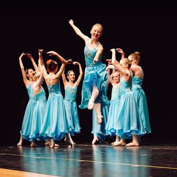 Bloom Dance Studio - Blondo - Dance Studios Near Me - Omaha, Nebraska