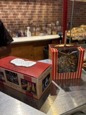 Savannah's Candy Kitchen by null