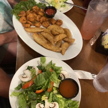 Oceanas Bistro - Fried shrimp and side salad - Seafood Near Me - Avon, North Carolina Oceanas Bistro - Fried shrimp and side salad - Seafood Near Me - Avon, North Carolina